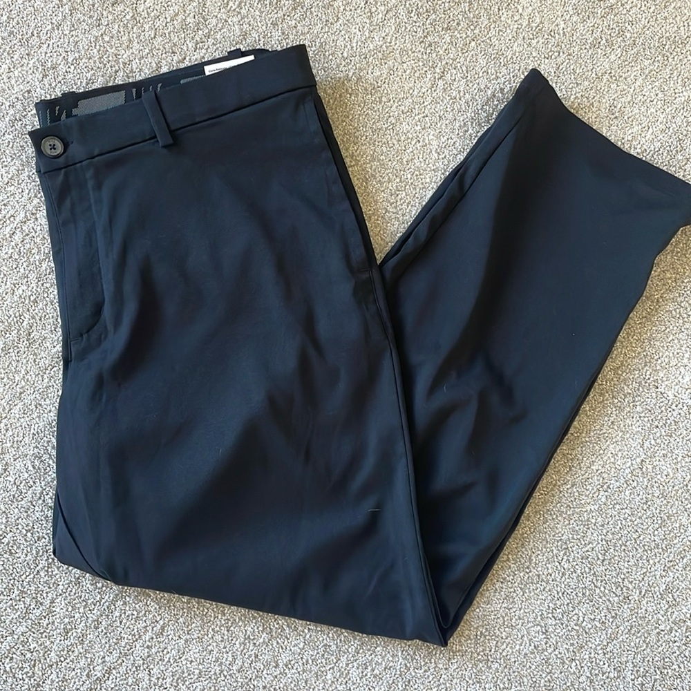 NWT Nike standard fit dress/golf pant